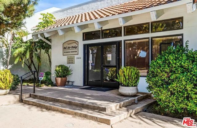 2628 Claray Drive, Los Angeles, CA 90077