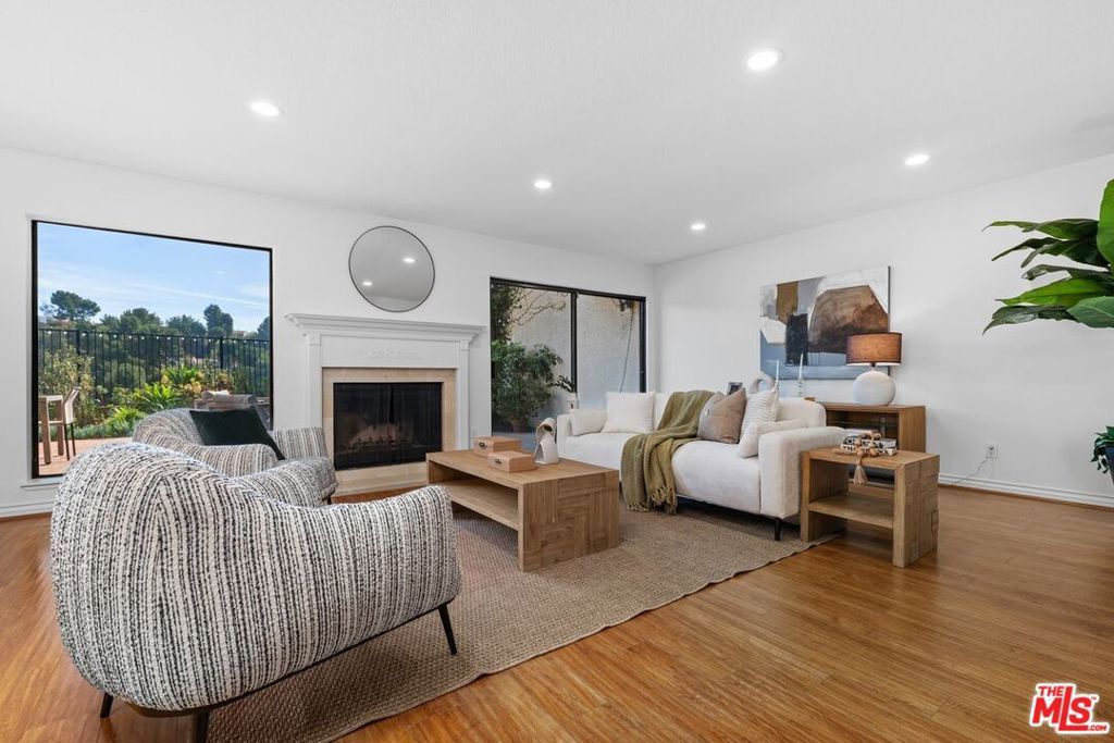 2628 Claray Drive, Los Angeles, CA 90077