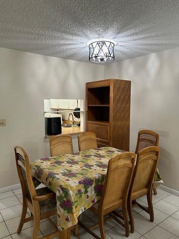 109 Lake Susan Drive, West Palm Beach, FL 33411