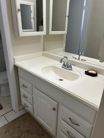 109 Lake Susan Drive, West Palm Beach, FL 33411