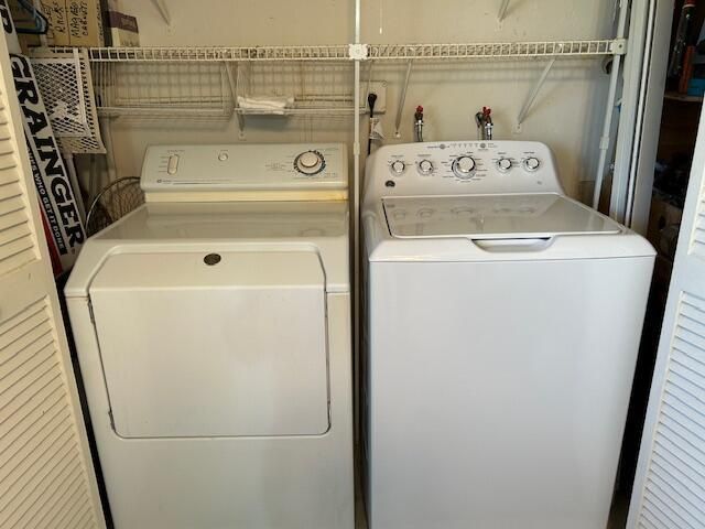 109 Lake Susan Drive, West Palm Beach, FL 33411