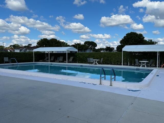 109 Lake Susan Drive, West Palm Beach, FL 33411