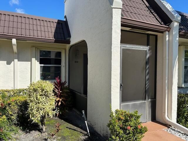 109 Lake Susan Drive, West Palm Beach, FL 33411