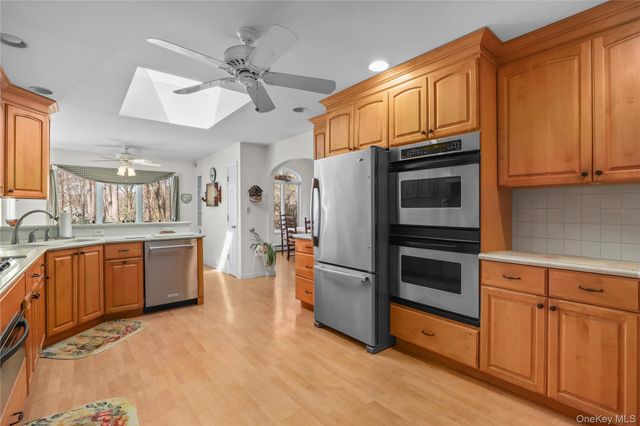 2378 Pine Grove Court, Yorktown Heights, NY 10598