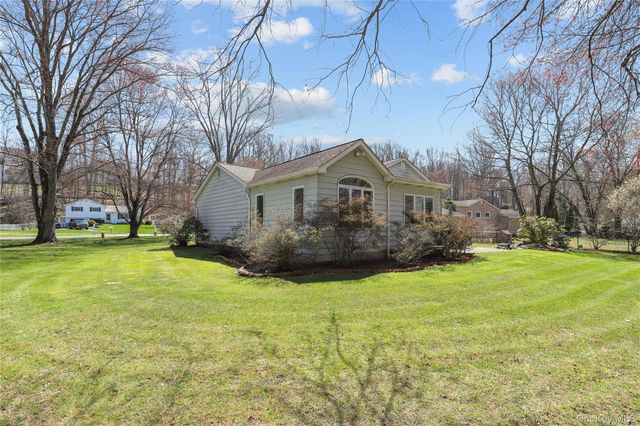 2378 Pine Grove Court, Yorktown Heights, NY 10598