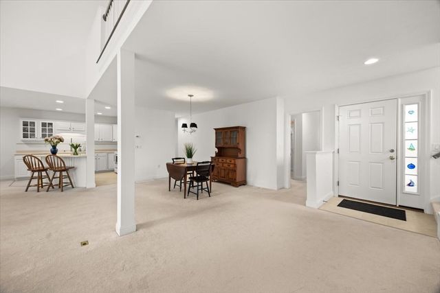9 Blue Meadow Ct 9, Bourne, MA 02532