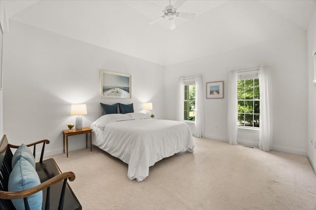 9 Blue Meadow Ct 9, Bourne, MA 02532