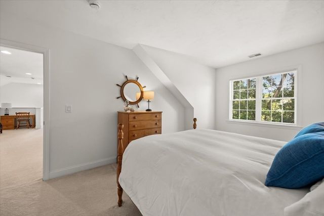 9 Blue Meadow Ct 9, Bourne, MA 02532