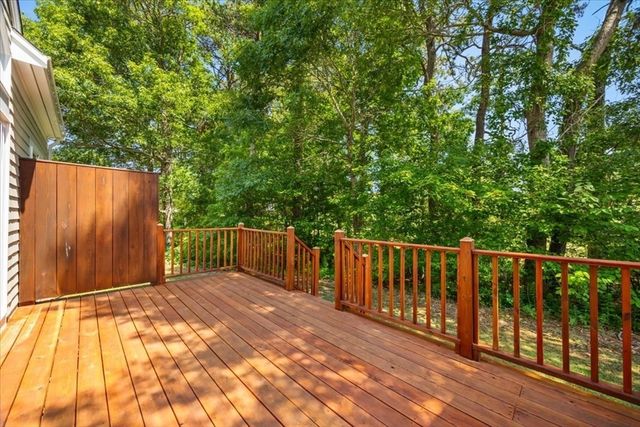 9 Blue Meadow Ct 9, Bourne, MA 02532
