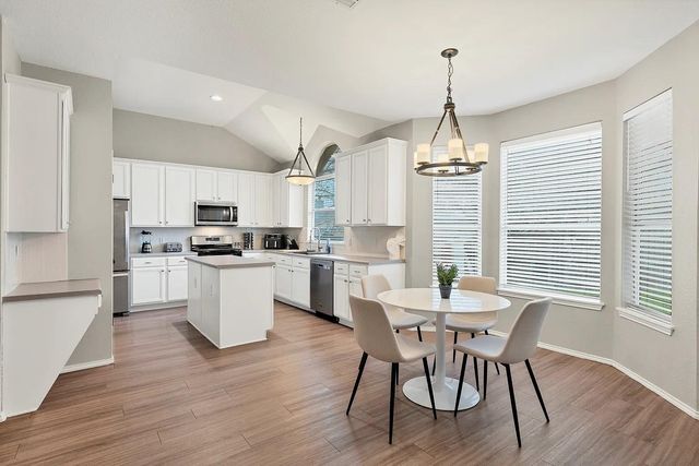 11306 Avering LN, Austin, TX 78754