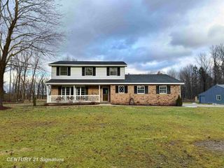 11890 Swan Creek Road, Swan Creek Twp, MI 48609