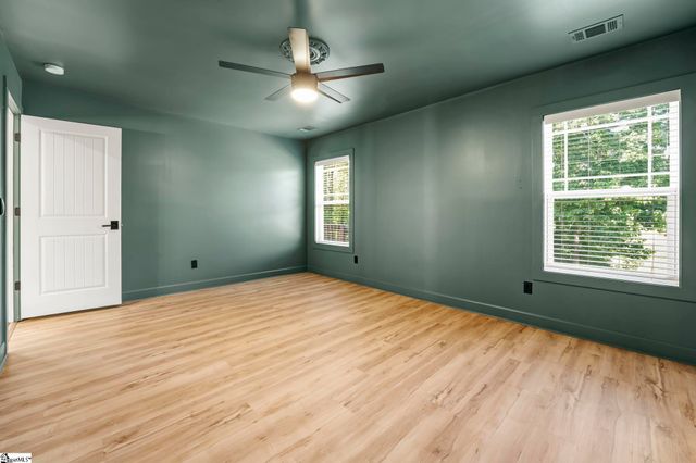 211 Pennwood Lane, Greenville, SC 29609