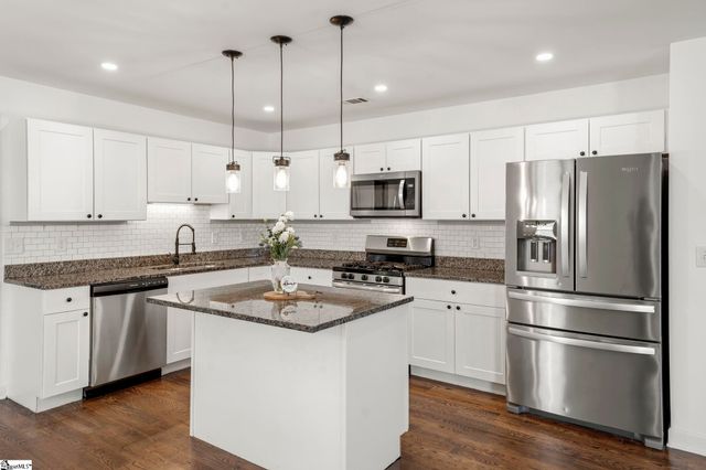 211 Pennwood Lane, Greenville, SC 29609