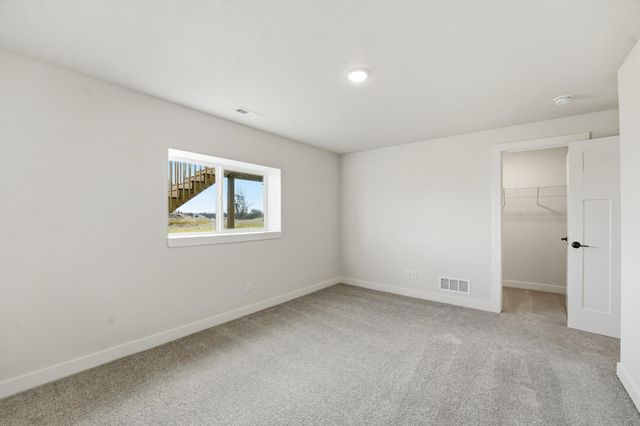 724 Plainside Avenue, Norwalk, IA 50211