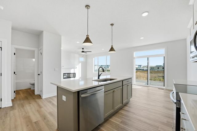 724 Plainside Avenue, Norwalk, IA 50211