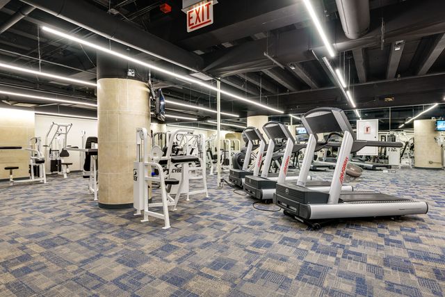 680 N Lake Shore Drive 821, Chicago, IL 60611