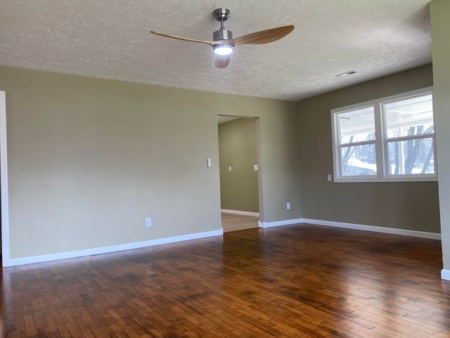 402 Ward Street, Ava, MO 65608