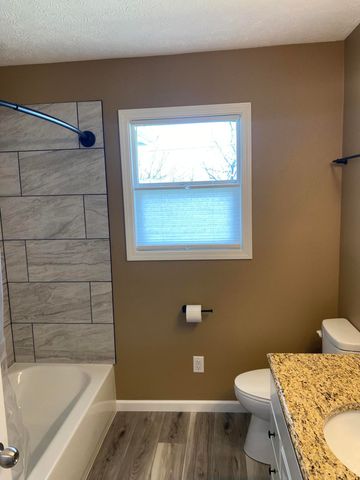 402 Ward Street, Ava, MO 65608