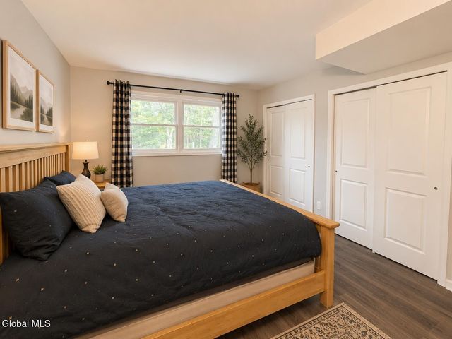 8B Lacosta Drive, Clifton Park, NY 12065