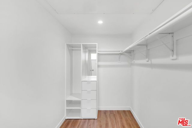 747 Lillian Way 7, Los Angeles, CA 90038