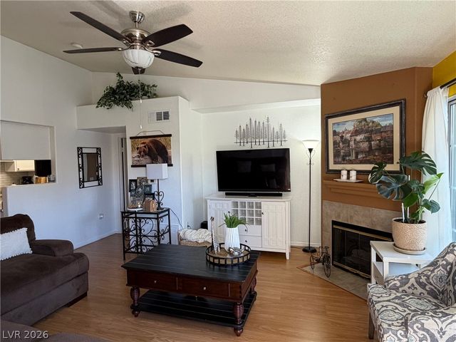 3318 North Decatur Boulevard 2047, Las Vegas, NV 89130