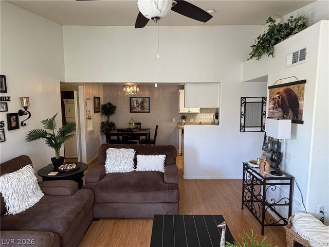 3318 North Decatur Boulevard 2047, Las Vegas, NV 89130