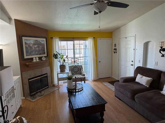 3318 North Decatur Boulevard 2047, Las Vegas, NV 89130