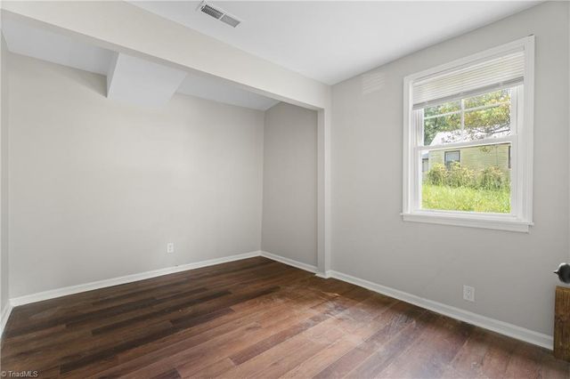 2001 Bowen Boulevard, Winston-salem, NC 27105