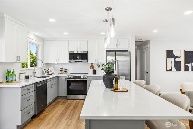 7608 140th Place NE, Redmond, WA 98052