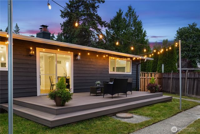 7608 140th Place NE, Redmond, WA 98052
