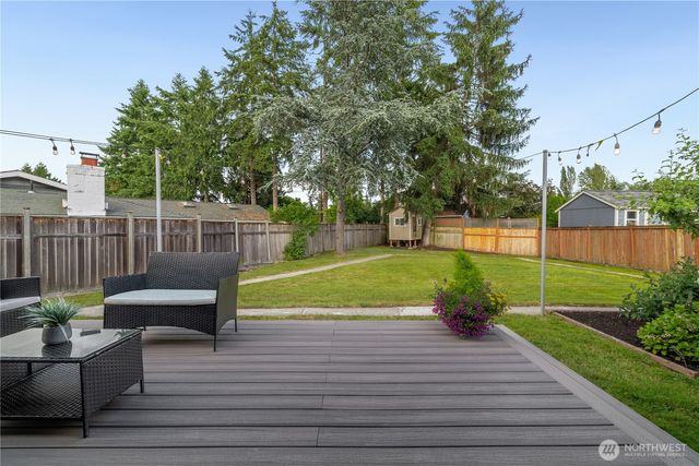 7608 140th Place NE, Redmond, WA 98052