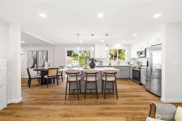 7608 140th Place NE, Redmond, WA 98052