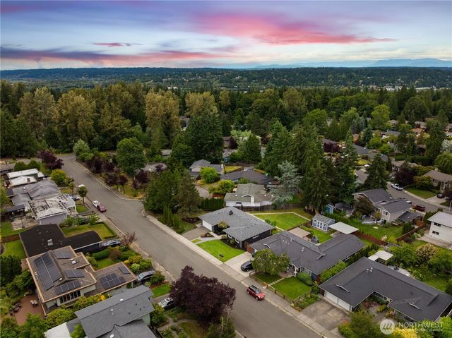 7608 140th Place NE, Redmond, WA 98052