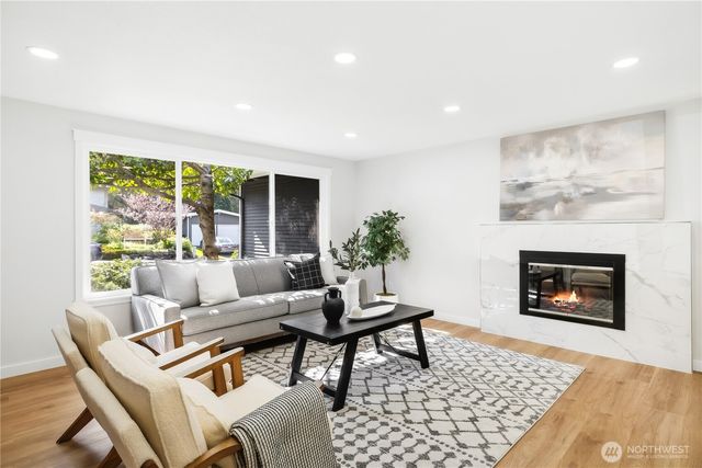 7608 140th Place NE, Redmond, WA 98052