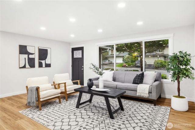 7608 140th Place NE, Redmond, WA 98052