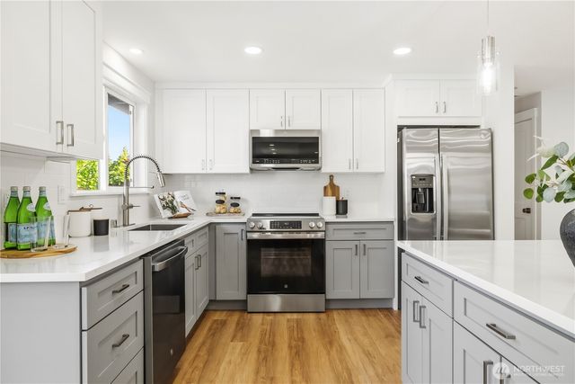 7608 140th Place NE, Redmond, WA 98052