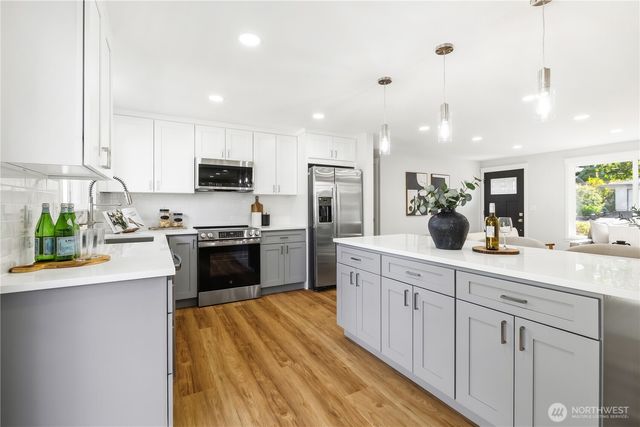 7608 140th Place NE, Redmond, WA 98052
