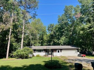 W1380 Little River ROAD, Marinette, WI 54143