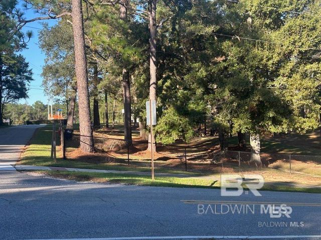 707 Daphmont Drive, Daphne, AL 36526