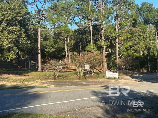 707 Daphmont Drive, Daphne, AL 36526