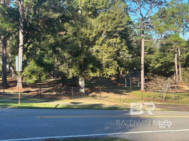 707 Daphmont Drive, Daphne, AL 36526