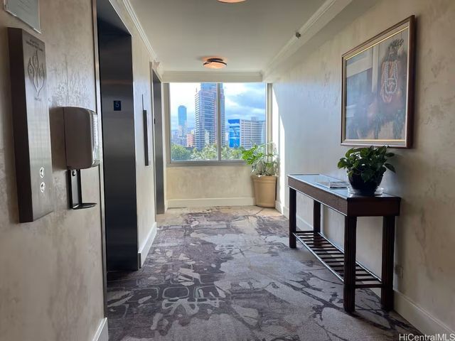 2045 Kalakaua Avenue 519, Honolulu, HI 96815