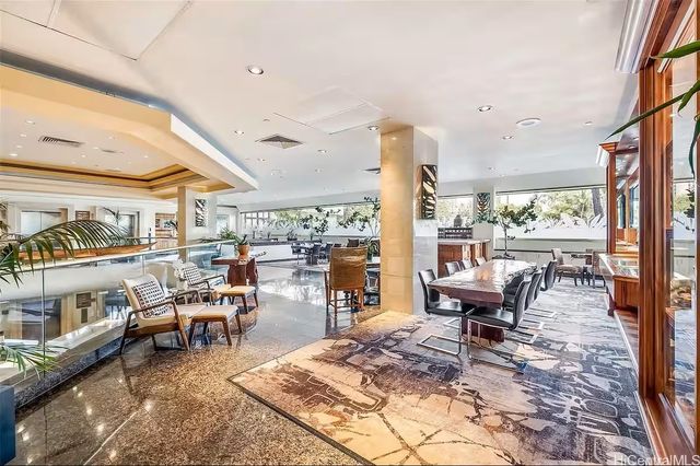 2045 Kalakaua Avenue 519, Honolulu, HI 96815