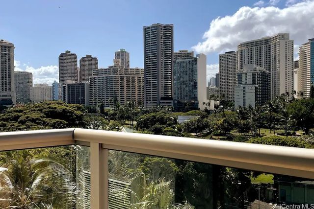 2045 Kalakaua Avenue 519, Honolulu, HI 96815