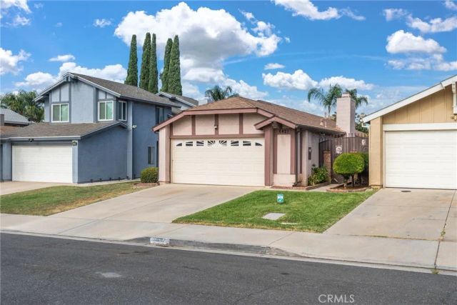 6421 Thunder Bay, Jurupa Valley, CA 92509