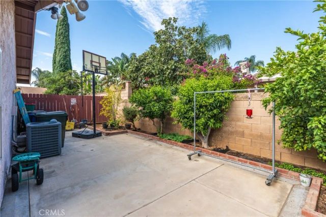 6421 Thunder Bay, Jurupa Valley, CA 92509
