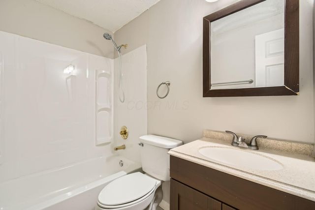 2275 Cardston Court, Columbus, OH 43232