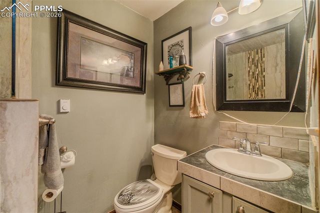 595 High Pasture Road, Florissant, CO 80816