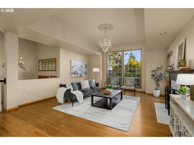 1492 BRAEMAR Dr, West Linn, OR 97068