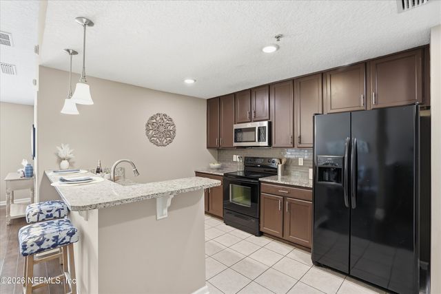8204 WHITE FALLS Boulevard 109, Jacksonville, FL 32256